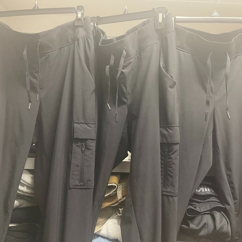WOMEN'S ACTIVE JOGGERS (BLACK, MEDIUM)